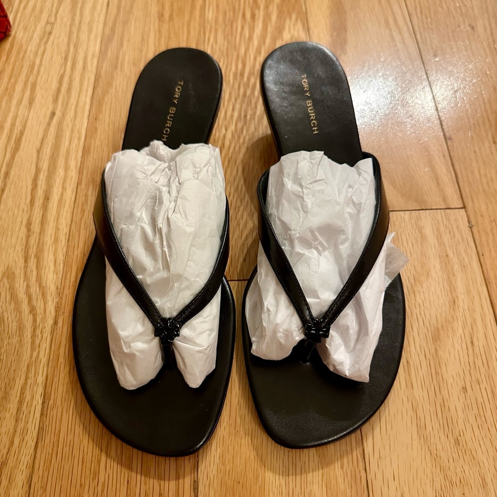 Brand New Tory Burch Black Leather Sandals
